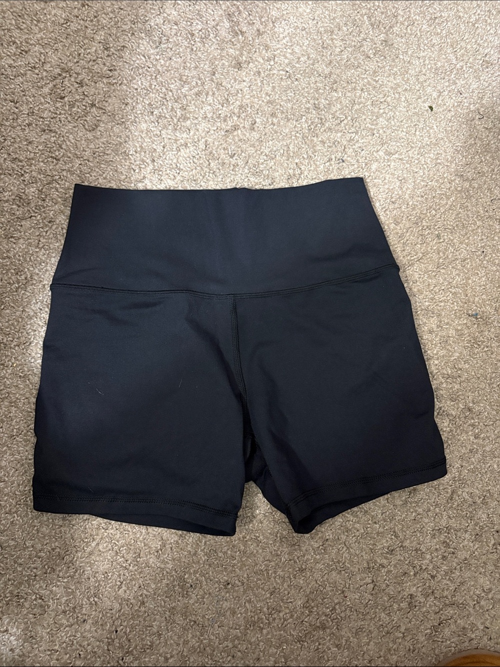 Offline by Aerie The Hugger Bike Short Black 5” Size Large